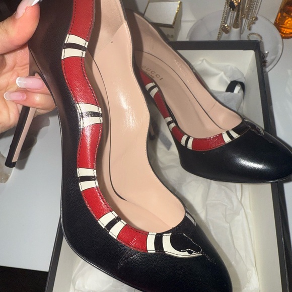 Gucci Pumps - Picture 2 of 5